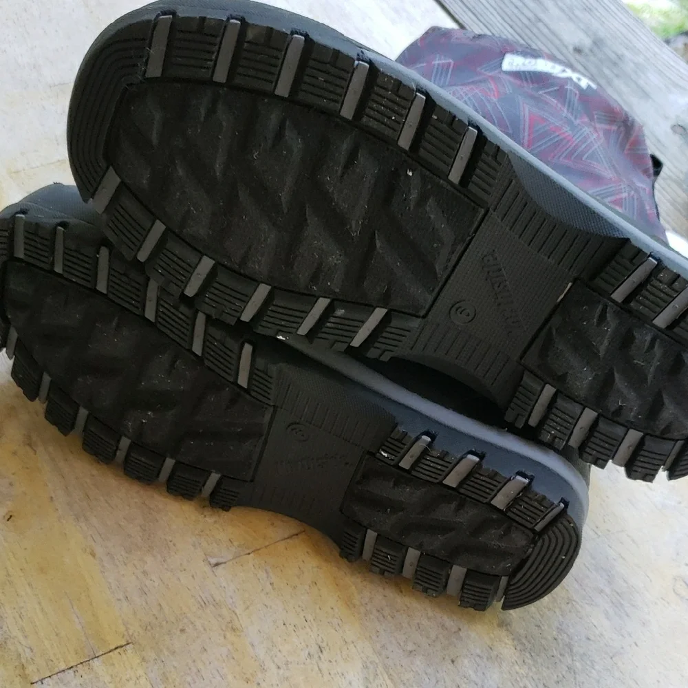Northside Black and Purple Winter Boots Rugged Insulated Design